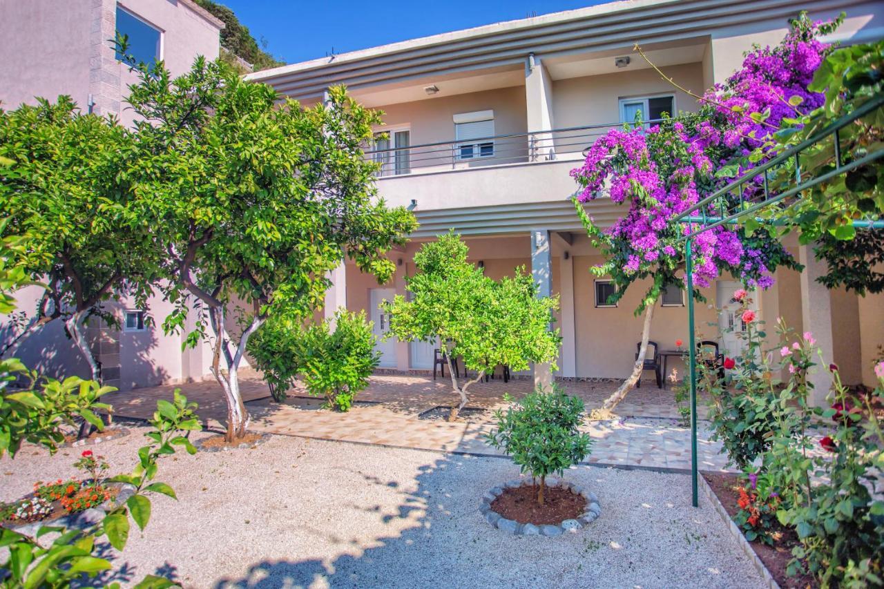 הרצג-נובי Apartments Obala - Katic מראה חיצוני תמונה