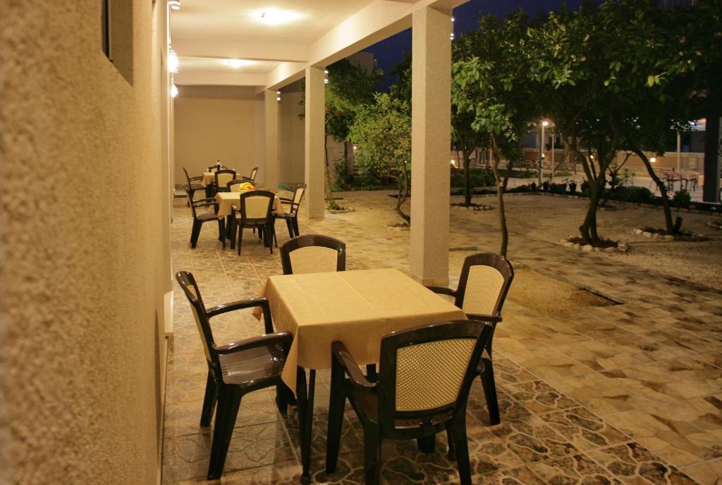 הרצג-נובי Apartments Obala - Katic מראה חיצוני תמונה